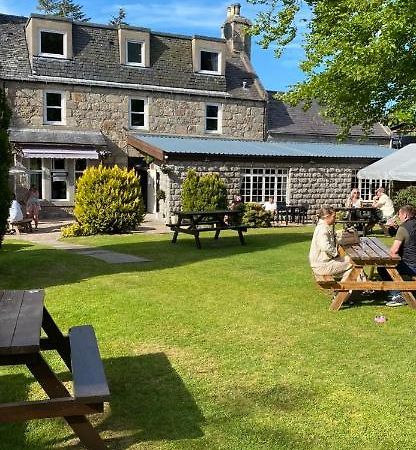 Bennachie Lodge Hotel Inverurie Exterior foto