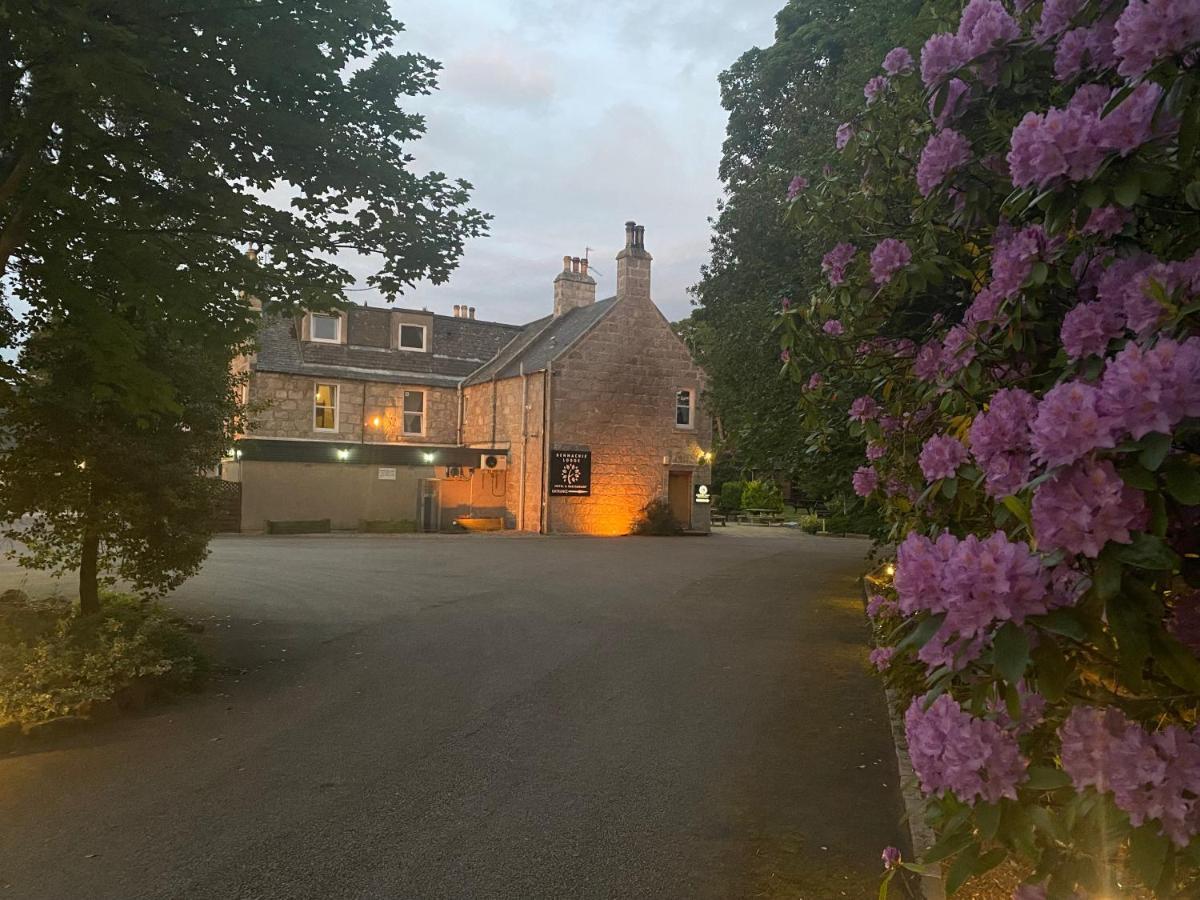Bennachie Lodge Hotel Inverurie Exterior foto