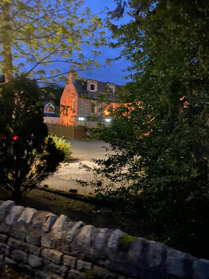 Bennachie Lodge Hotel Inverurie Exterior foto
