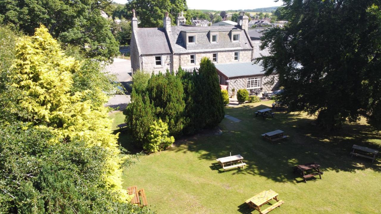 Bennachie Lodge Hotel Inverurie Exterior foto