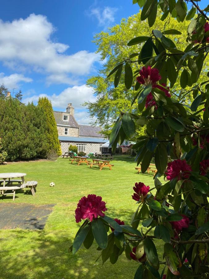 Bennachie Lodge Hotel Inverurie Exterior foto